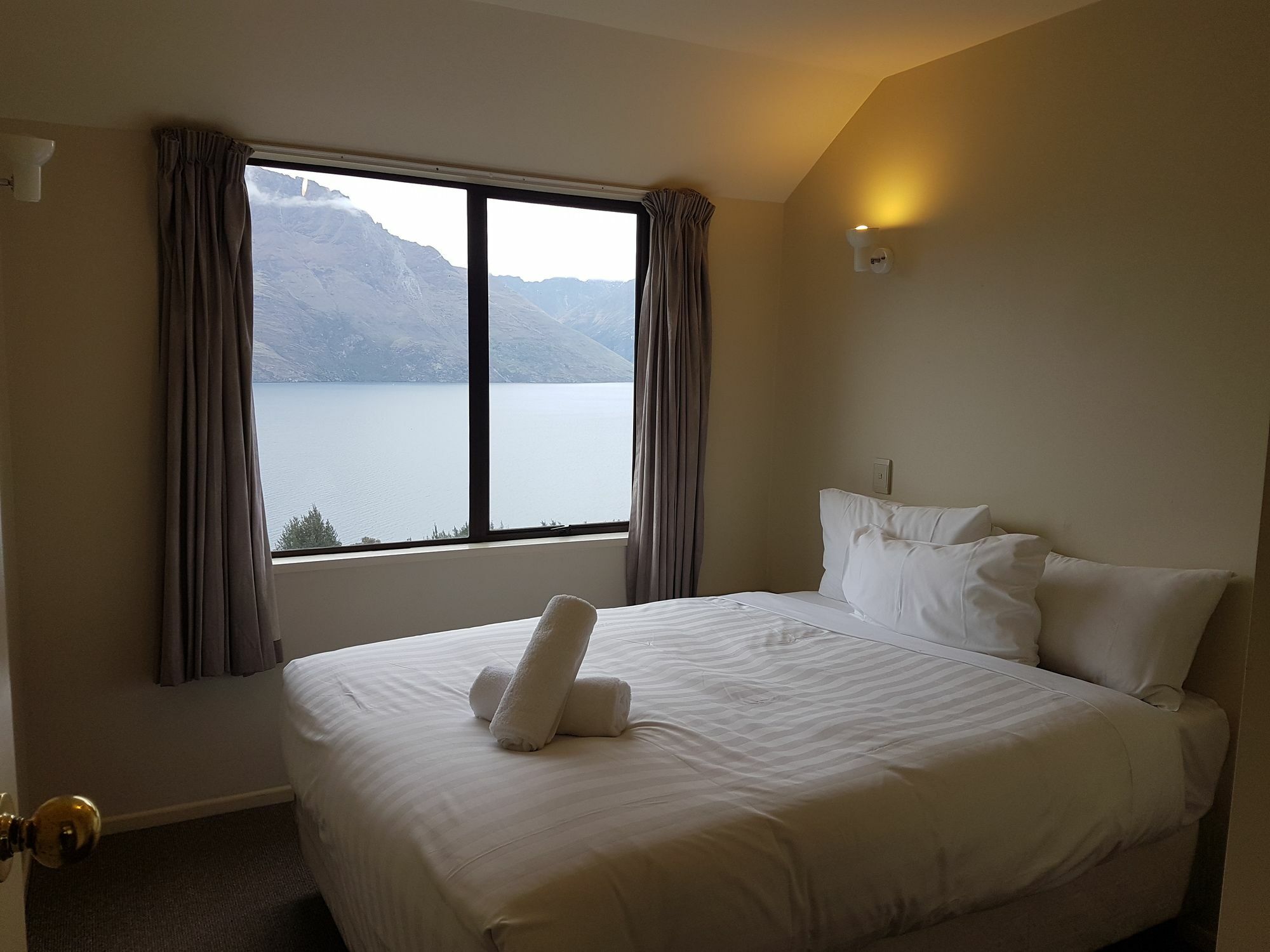 Queenstown Lakeview Holiday Home-5Mins To Town エクステリア 写真